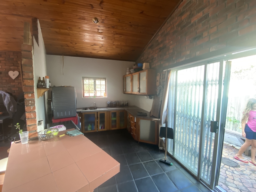 To Let 2 Bedroom Property for Rent in Muizenberg Western Cape